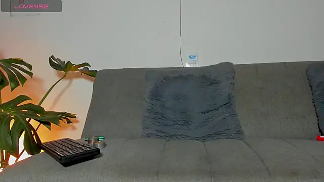 Snapshot of Christopher_Well chatting on February 2025 07:34:01 AM Christopher Well online show from February 2025 07:34:01 AM