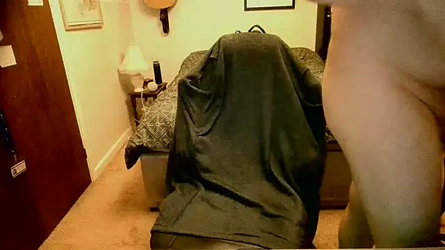 Hairy Guy30 online show from January 2025 08:53:01 PM