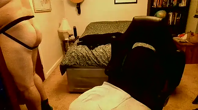 Hairy Guy30 online show from January 2025 01:01:01 AM