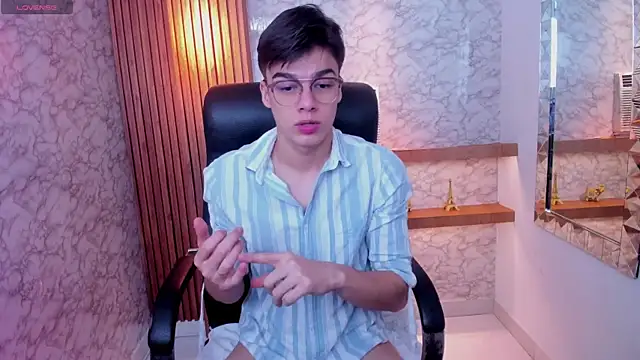 Snapshot of Gerony_ chatting on September 2025 04:34:02 AM Gerony online show from September 2025 04:34:02 AM
