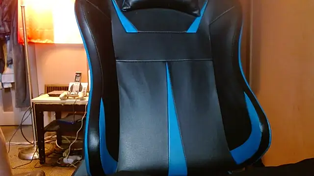 Snapshot of cosmicjones chatting on December 2024 02:13:01 PM cosmicjones online show from December 2024 02:13:01 PM