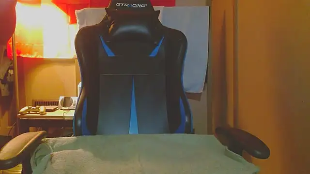 Snapshot of cosmicjones chatting on February 2025 07:43:01 AM cosmicjones online show from February 2025 07:43:01 AM