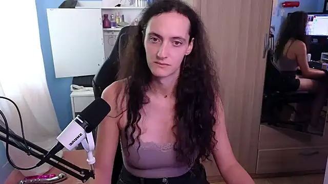 MemiKouki online show from September 2025 04:09:02 PM