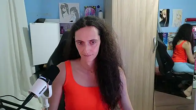 MemiKouki online show from October 2025 06:07:02 PM