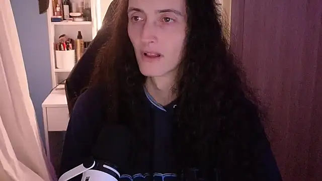 MemiKouki online show from February 2026 06:17:02 PM