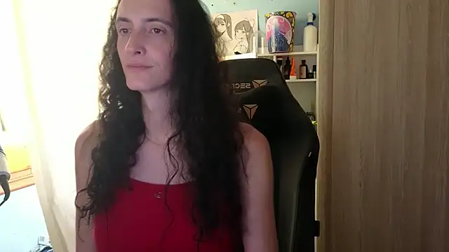 MemiKouki online show from June 2026 03:36:01 PM