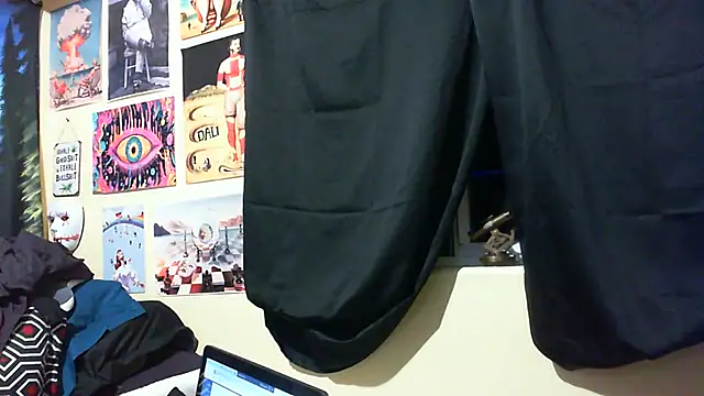 Snapshot of Mic_Oxinner chatting on June 2026 07:46:01 AM Mic Oxinner online show from June 2026 07:46:01 AM