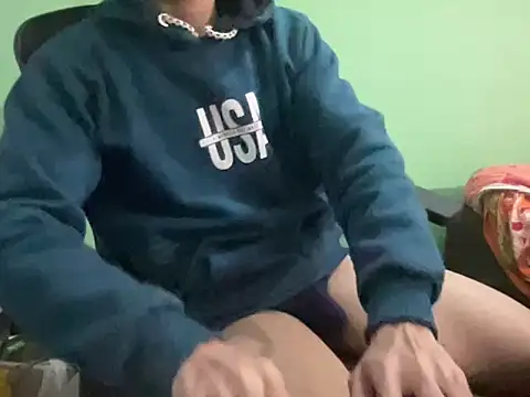 Snapshot of hot_asian_boy chatting on December 2024 01:06:01 PM hot asian boy online show from December 2024 01:06:01 PM