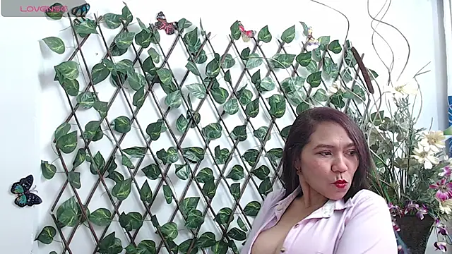 Snapshot of dannamomcerrat chatting on October 2025 12:22:02 AM dannamomcerrat online show from October 2025 12:22:02 AM