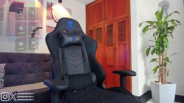 Snapshot of _joansoto chatting on September 2025 02:05:02 PM joansoto online show from September 2025 02:05:02 PM