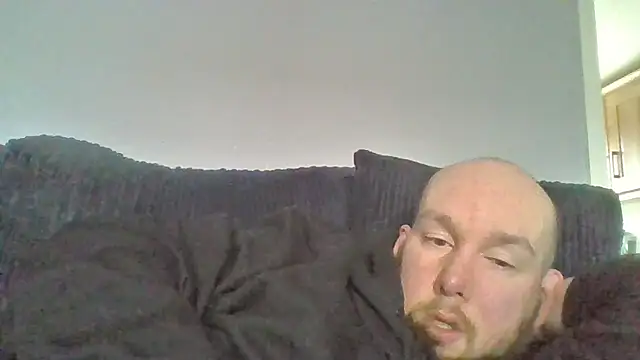 Chubbydan online show from March 2026 05:18:02 PM