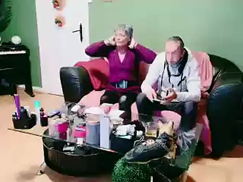 Snapshot of Anjela30 chatting on December 2024 01:07:02 PM Anjela30 online show from December 2024 01:07:02 PM