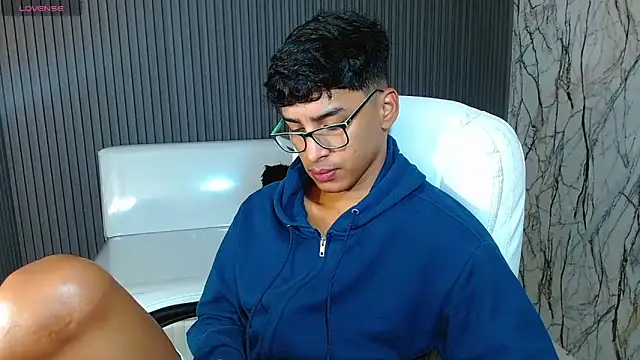 Snapshot of allens_joe chatting on October 2025 04:14:02 PM allens joe online show from October 2025 04:14:02 PM