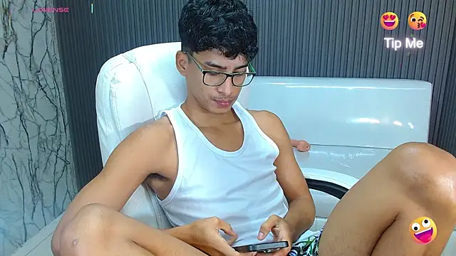 Snapshot of allens_joe chatting on November 2025 02:02:02 AM allens joe online show from November 2025 02:02:02 AM