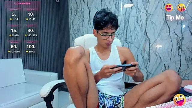 Snapshot of allens_joe chatting on November 2025 01:27:02 AM allens joe online show from November 2025 01:27:02 AM