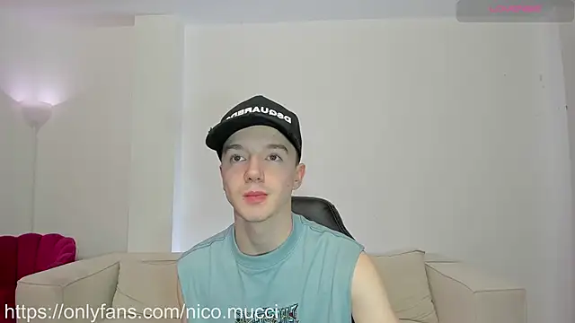 Snapshot of niico_18 chatting on December 2024 04:21:01 AM niico 18 online show from December 2024 04:21:01 AM