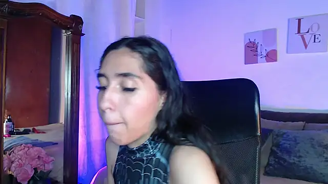 Snapshot of madisex_s chatting on October 2025 12:28:01 PM madisex s online show from October 2025 12:28:01 PM