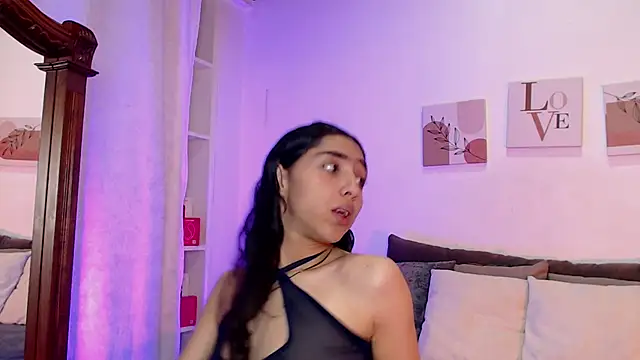 Snapshot of madisex_s chatting on November 2025 01:11:02 PM madisex s online show from November 2025 01:11:02 PM