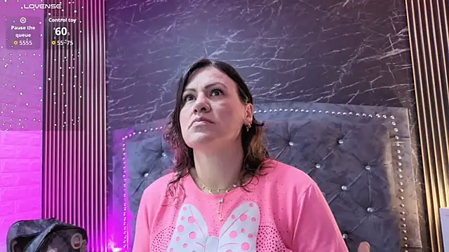 charlotte  G online show from November 2025 10:30:01 AM