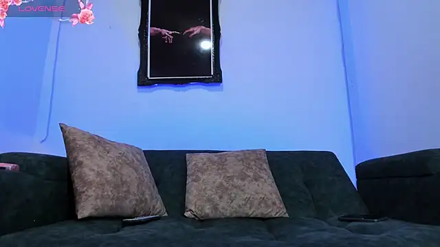 liz 25b online show from February 2026 03:43:01 AM