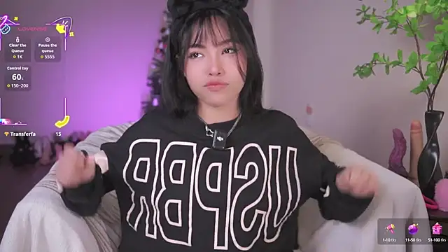 Snapshot of Miuzxc chatting on September 2025 04:47:01 AM Miuzxc online show from September 2025 04:47:01 AM