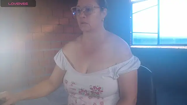 hairyglad69 online show from May 2026 12:11:02 PM