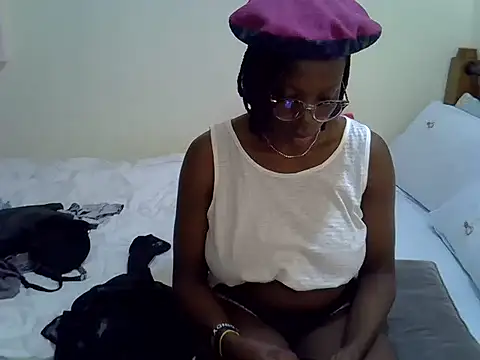 Sweet Bear online show from November 2025 04:17:01 PM