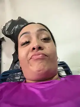 Snapshot of Sheeryl__ chatting on October 2025 06:19:01 PM Sheeryl online show from October 2025 06:19:01 PM