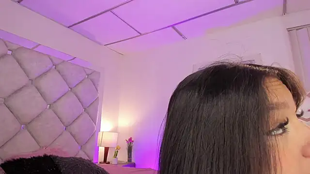 Snapshot of alessiaferry chatting on November 2025 05:12:02 PM alessiaferry online show from November 2025 05:12:02 PM