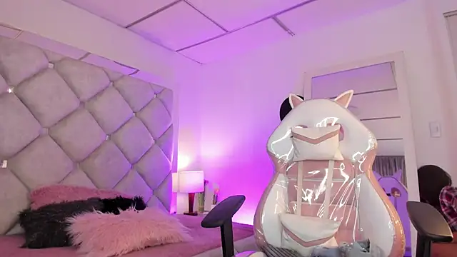 alessiaferry online show from January 2026 05:37:01 PM