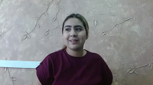 Miabonnett  online show from February 2025 12:59:01 PM