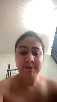 Miabonnett  online show from February 2026 02:01:02 PM