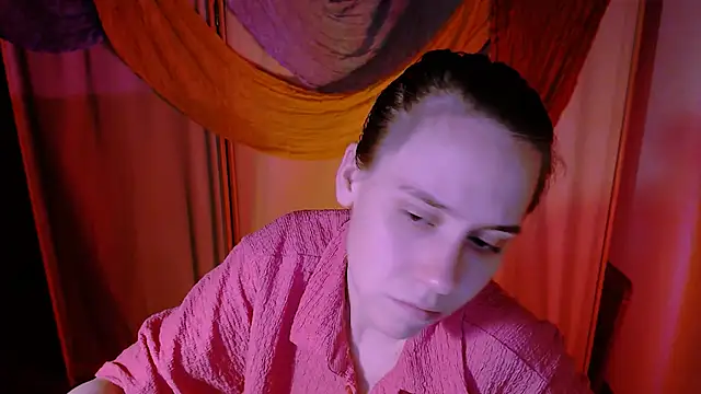 Malinax online show from October 2025 10:33:02 PM