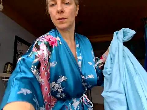 Snapshot of FrauleinSchmitt chatting on November 2025 11:31:02 AM FrauleinSchmitt online show from November 2025 11:31:02 AM