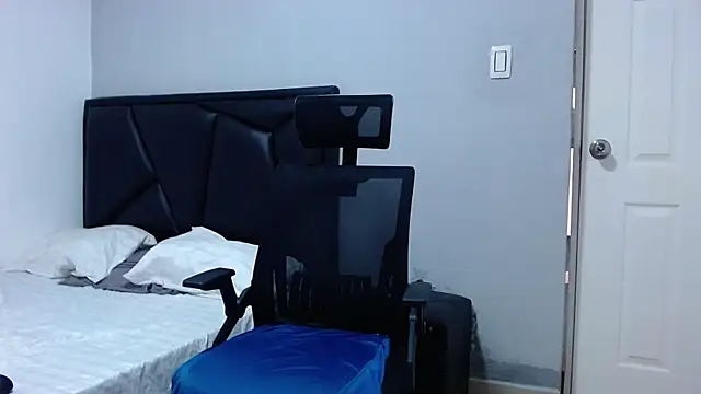 Snapshot of JJ_Shelby chatting on March 2025 06:29:02 PM JJ Shelby online show from March 2025 06:29:02 PM