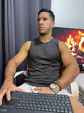 Snapshot of JJ_Shelby chatting on December 2025 09:42:02 PM JJ Shelby online show from December 2025 09:42:02 PM