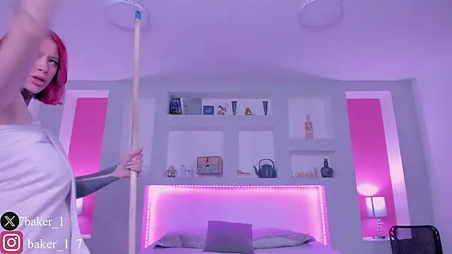 ViolettaBaker  online show from February 2025 10:41:01 PM