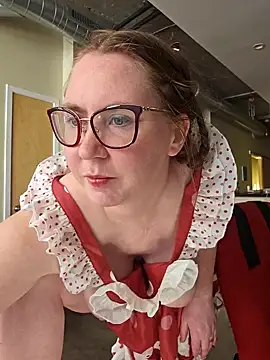 littlelustlamb online show from February 2025 04:59:01 PM