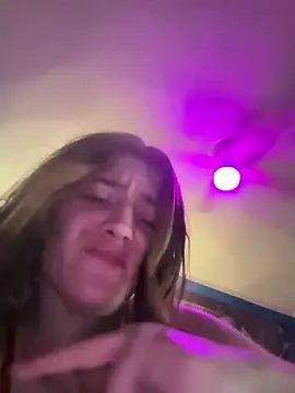 Snapshot of emilysue1 chatting on March 2025 09:15:02 AM emilysue1 online show from March 2025 09:15:02 AM