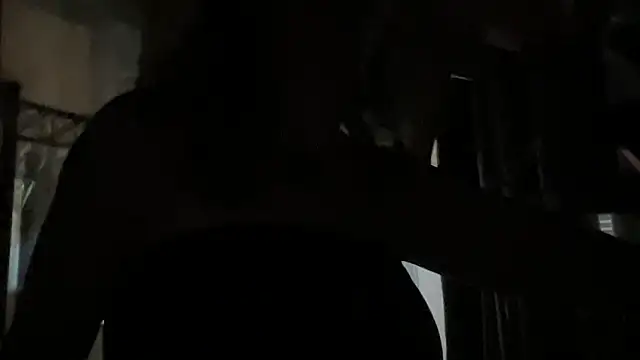 Snapshot of MonroeLoves chatting on February 2025 11:12:02 PM MonroeLoves online show from February 2025 11:12:02 PM