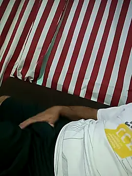 Snapshot of GJS281 chatting on September 2025 02:28:02 AM GJS281 online show from September 2025 02:28:02 AM