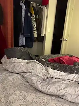 Reinacatchile online show from February 2025 02:22:02 AM