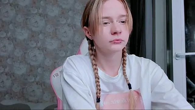 Milia Parker online show from August 2026 08:56:02 PM