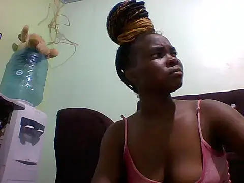 Snapshot of sexxyqueenn22 chatting on November 2025 12:46:01 AM sexxyqueenn22 online show from November 2025 12:46:01 AM