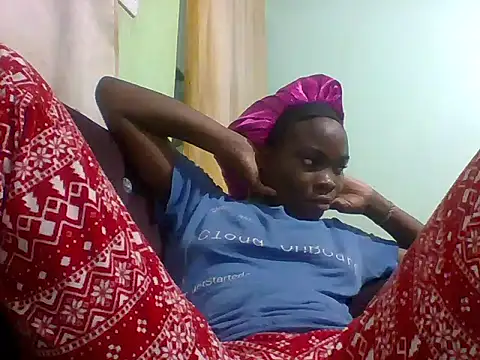 Snapshot of sexxyqueenn22 chatting on November 2025 03:51:01 PM sexxyqueenn22 online show from November 2025 03:51:01 PM