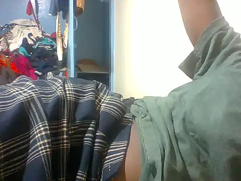 Snapshot of sexxyqueenn22 chatting on December 2025 12:37:02 AM sexxyqueenn22 online show from December 2025 12:37:02 AM