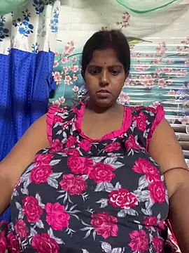 Beauty-queen online show from April 2026 01:53:02 PM