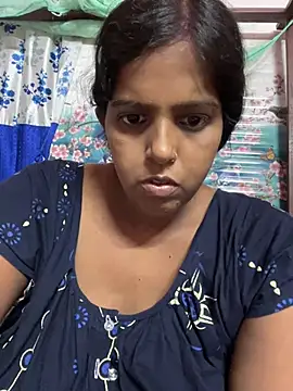 Snapshot of Beauty-queen chatting on July 2026 03:14:02 PM Beauty-queen online show from July 2026 03:14:02 PM
