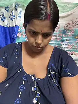 Snapshot of Beauty-queen chatting on July 2026 11:46:02 AM Beauty-queen online show from July 2026 11:46:02 AM