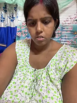 Snapshot of Beauty-queen chatting on July 2026 02:13:02 PM Beauty-queen online show from July 2026 02:13:02 PM